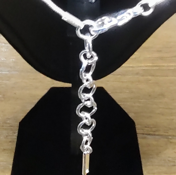 Nine West Rhinestone Silvertone Pendant Necklace Adjustable 18" - 20" - Picture 4 of 4